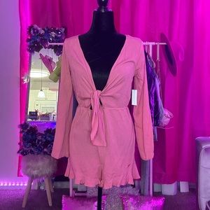 Women light pink romper